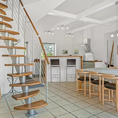 Lovely With Hot Tub, Located In Quiet Surroundings Hébergement de vacances *