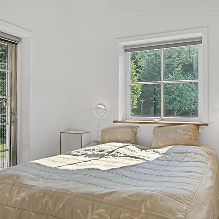 Lovely With Hot Tub, Located In Quiet Surroundings Hébergement de vacances *