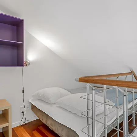 Hébergement de vacances Lovely With Hot Tub, Located In Quiet Surroundings