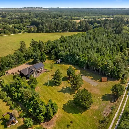 Lovely With Hot Tub, Located In Quiet Surroundings Hébergement de vacances Frostrup
